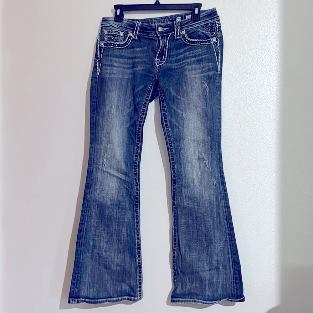 29 Miss Me jeans